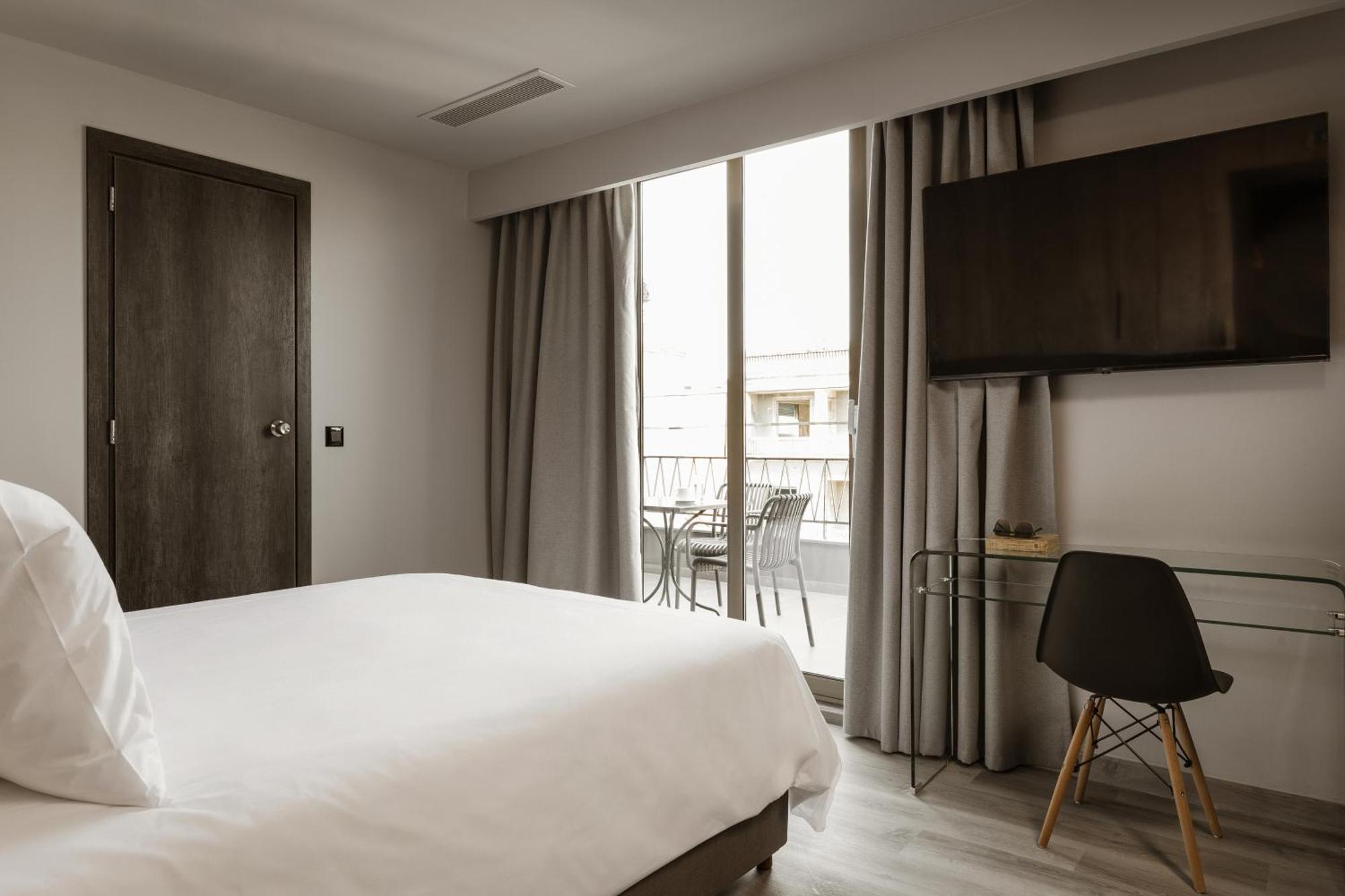 Alassia Hotel Atina Dış mekan fotoğraf